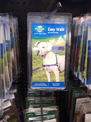 Animal Feed Store «West Lebanon Feed & Supply», reviews and photos, 12 Railroad Ave, West Lebanon, NH 03784, USA