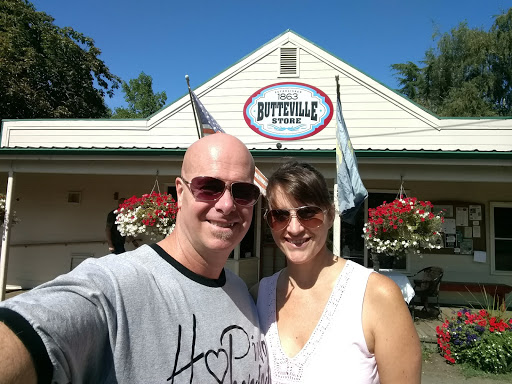 Grocery Store «Butteville General Store», reviews and photos, 10767 Butte St NE, Aurora, OR 97002, USA