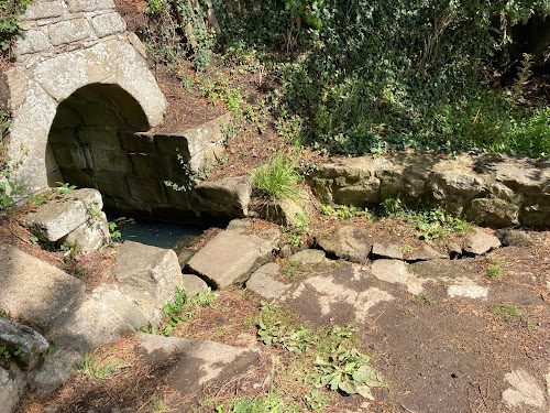 attractions Fontaine Varia Île-d'Arz