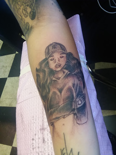 Tattoo Shop «Tattoo Renaissance», reviews and photos, 5323 Greenbrook Dr, Charlotte, NC 28205, USA