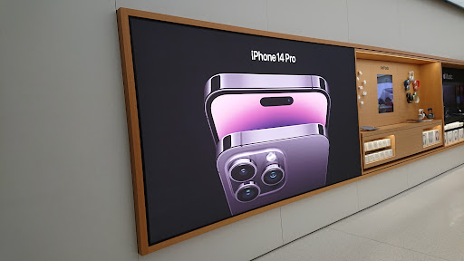 Apple Brea Mall image