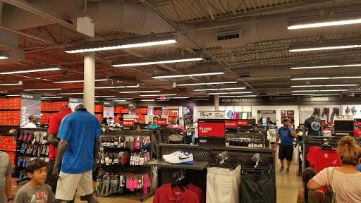Clothing Store «Nike Factory Store», reviews and photos, 820 W Stacy Rd #356, Allen, TX 75013, USA