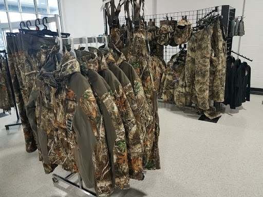Sporting Goods Store «Walnut Creek Outdoors», reviews and photos, 300 N 10th St, Gas City, IN 46933, USA
