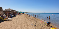 Photo de Viotopos Dasous avec rivage droit, long