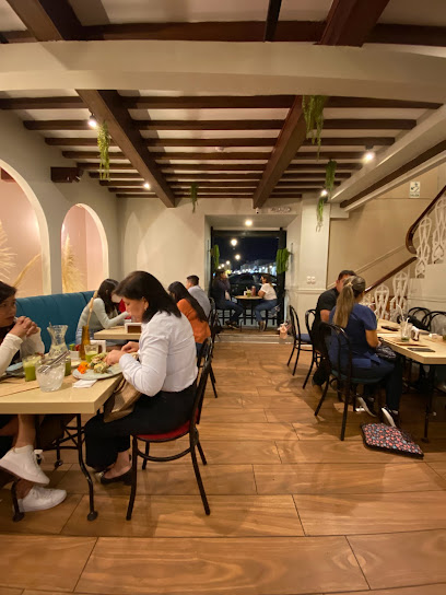 El Cardenal Café - Jirón Diego De Almagro 480, Trujillo 13001, Peru