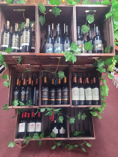 Convenience Store «K-V Bottle Shop», reviews and photos, 5200 Lake Isabella Blvd, Lake Isabella, CA 93240, USA