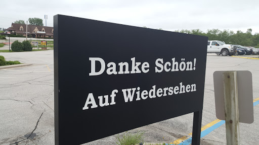 Hotel «Ramada Williamsburg and Wasserbahn Waterpark», reviews and photos, 2211 U Ave, Williamsburg, IA 52361, USA