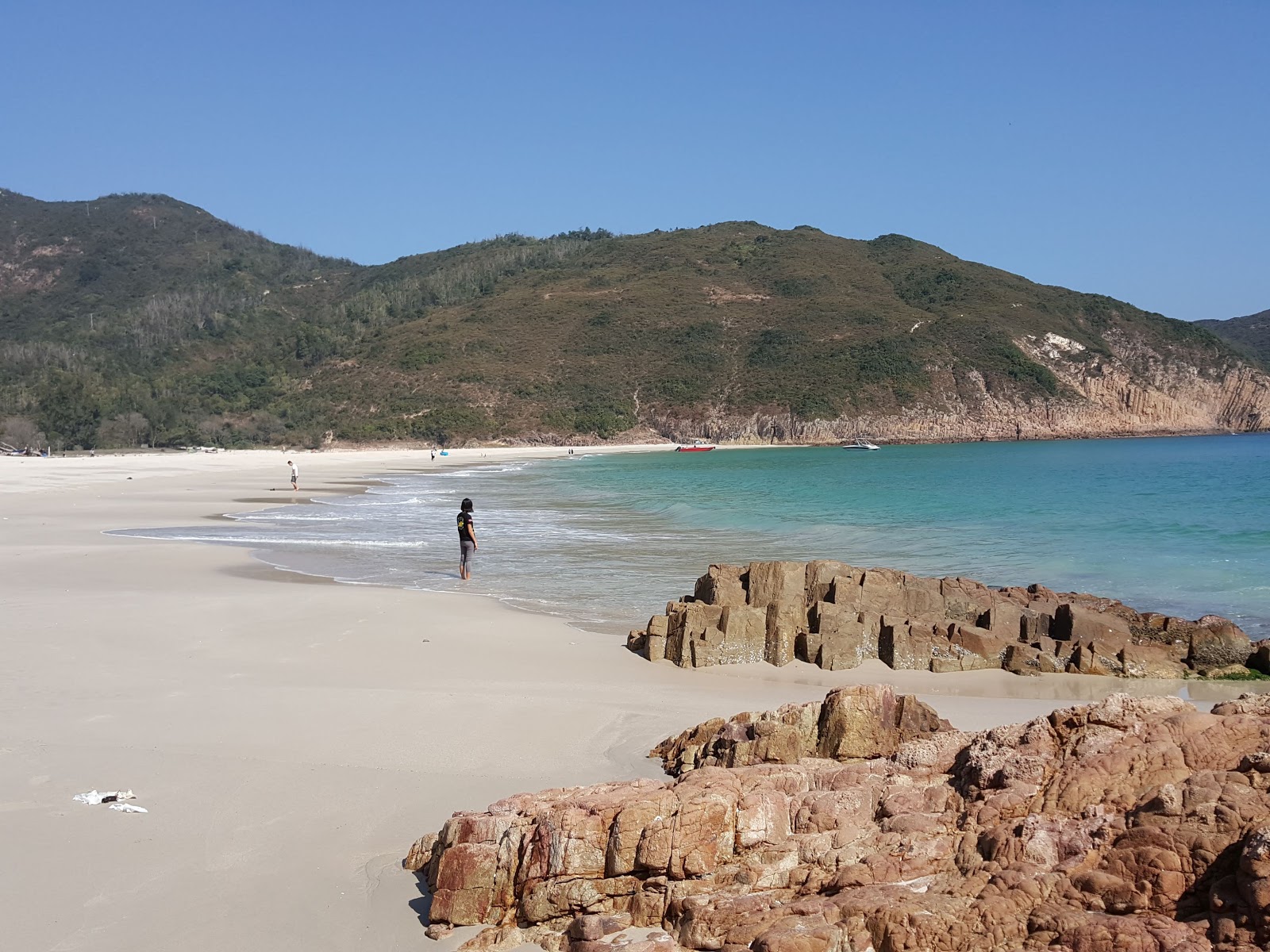 Fotografie cu Long Ke Wan Beach amplasat într-o zonă naturală