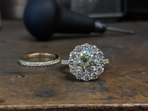 Jewelry Store «J. Mullins Jewelry and Gifts», reviews and photos, 352 W Northfield Blvd, Murfreesboro, TN 37129, USA