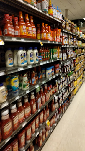 Grocery Store «Metro Market», reviews and photos, 1123 N Van Buren St, Milwaukee, WI 53202, USA