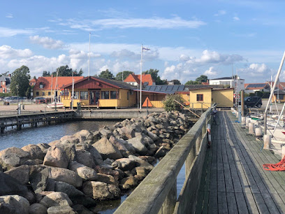 Bed and boats