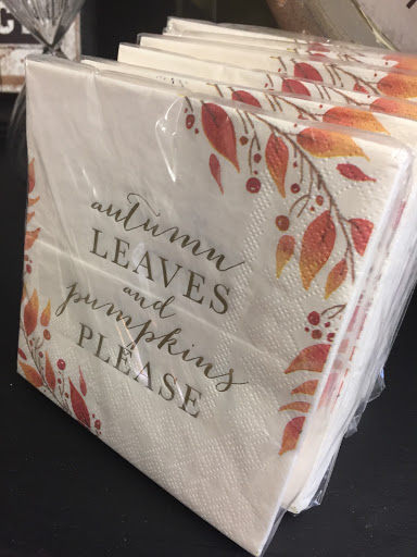 Florist «Bates Flowers by DZyne», reviews and photos, 813 4th Ave, Grinnell, IA 50112, USA