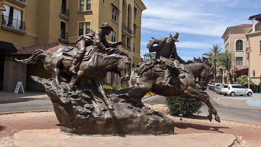 Shopping Mall «Scottsdale Waterfront», reviews and photos, 7135 E Camelback Rd #165, Scottsdale, AZ 85251, USA