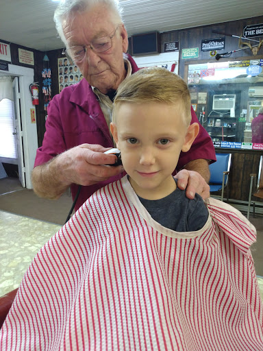 Barber Shop «Massey Barber Shop», reviews and photos, 5330 6th St, Zephyrhills, FL 33542, USA