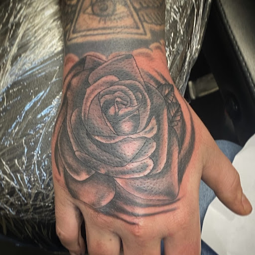 Tattoo Shop «Masterpiece Tattoo & Body Piercing», reviews and photos, 99 NH-28, Salem, NH 03079, USA