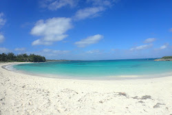 Photo de Twin Coves beach avec plusieurs baies spacieuses