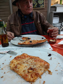 Plats et boissons du Pizzeria Pizza Loreggia POUZOLS MINERVOIS - n°6