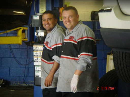 Auto Repair Shop «Hi-Tech Automotive of Wheeling / Car & Truck Repair», reviews and photos, 890 S Milwaukee Ave, Wheeling, IL 60090, USA