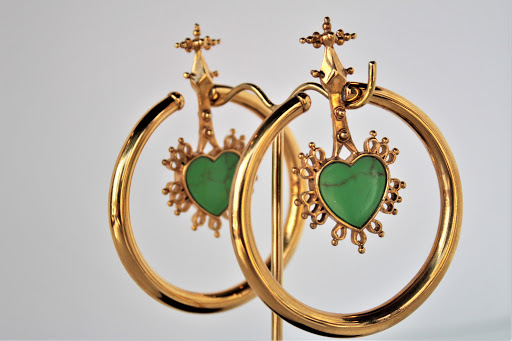 Explore filigree tattoo ideas, creative tattoo ideas in Alton, available at Grand Piasa Body Art