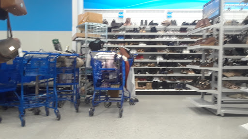 Clothing Store «Ross Dress for Less», reviews and photos, 12130 Lakewood Blvd, Downey, CA 90242, USA