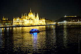 Budapest Dinner Cruise - Silverline Cruises