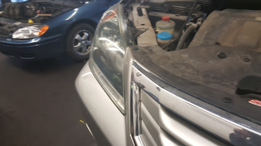 Auto Parts Store «Pep Boys Auto Parts & Service», reviews and photos, 8499 N Springboro Pike, Miamisburg, OH 45342, USA