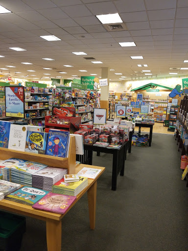 Book Store «Barnes & Noble», reviews and photos, 1819 Reisterstown Rd, Pikesville, MD 21208, USA