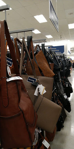 Department Store «Marshalls», reviews and photos, 533 S Broad St, Meriden, CT 06450, USA