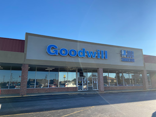Goodwill, 915 South St, Simpsonville, SC 29681, Non-Profit Organization