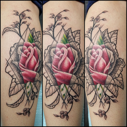 Tattoo Shop «Mr. Williams Tattoo Co.», reviews and photos, 216 E Main St, Tavares, FL 32778, USA