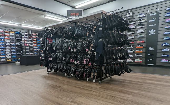 Reviews of Wynsors World of Shoes in Barrow-in-Furness - Shoe store