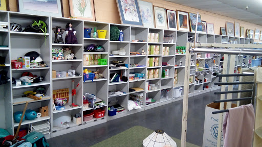 Non-Profit Organization «Society of St. Vincent de Paul - Mesa Thrift Store», reviews and photos, 2352 W Main St, Mesa, AZ 85201, USA