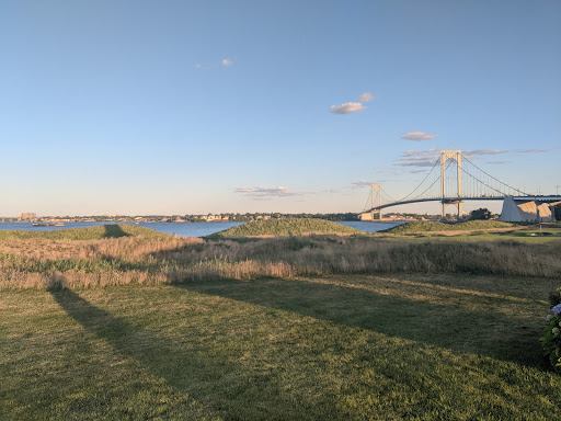 Public Golf Course «Trump Golf Links, Ferry Point», reviews and photos, 500 Hutchinson River Pkwy, Bronx, NY 10465, USA