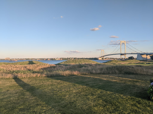 Public Golf Course «Trump Golf Links, Ferry Point», reviews and photos, 500 Hutchinson River Pkwy, Bronx, NY 10465, USA