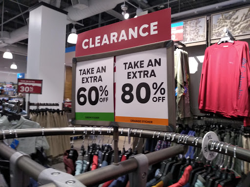 Sportswear Store «Columbia Sportswear Outlet at The Pike Outlets», reviews and photos, 35 Bay St, Long Beach, CA 90802, USA