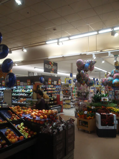 Grocery Store «Stop & Shop», reviews and photos, 1360 E Town Rd, Milford, CT 06460, USA