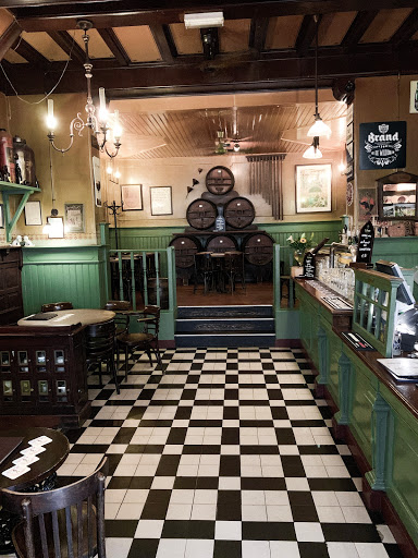 Beer Tasting Room In The Wildeman