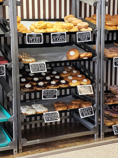 Donut Shop «Jupiter Donut Factory», reviews and photos, 141 Center St, Jupiter, FL 33458, USA