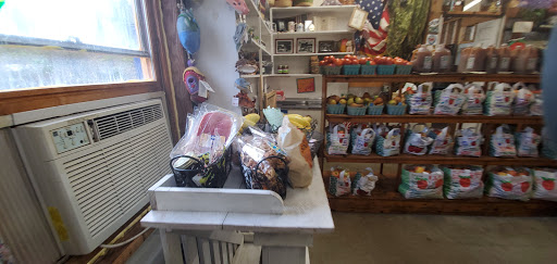 Gift Shop «Beech Spring Gift Shop», reviews and photos, 11600 Lee Hwy, Sperryville, VA 22740, USA