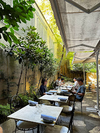 Atmosphère du Restaurant gastronomique La Table de Colette à Paris - n°4