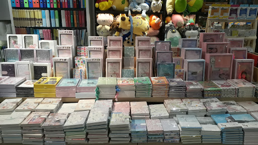 Phuong Nam Bookstore
