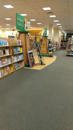 Book Store «Barnes & Noble», reviews and photos, 300 Indian Lake Blvd, Hendersonville, TN 37075, USA
