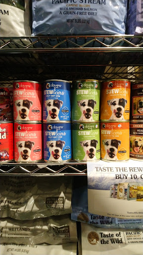 Pet Supply Store «The Dog Store», reviews and photos, 2301 Mt Vernon Ave, Alexandria, VA 22301, USA