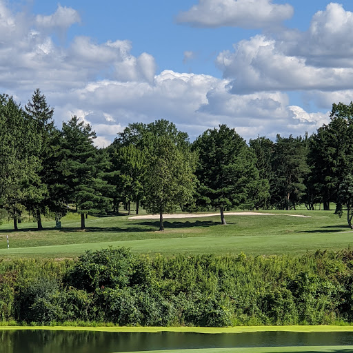 Golf Course «Pine Hills Golf Club», reviews and photos, 433 W 130th St, Hinckley, OH 44233, USA