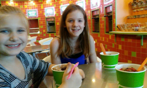 Ice Cream Shop «Swirlz Of Paragould», reviews and photos, W Kingshighway, Paragould, AR 72450, USA