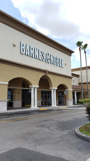 Shopping Mall «Colonial Plaza Mall», reviews and photos, 601 N Bumby Ave, Orlando, FL 32803, USA