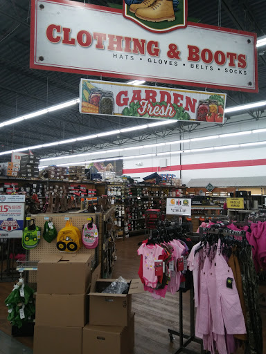 Home Improvement Store «Tractor Supply Co.», reviews and photos, 7409 County Rd 311, Sellersburg, IN 47172, USA