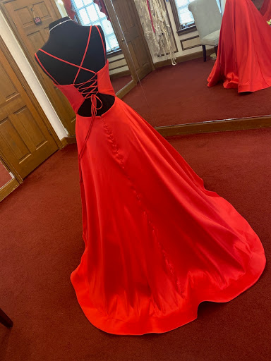 Bridal Shop «Andrews Bridal Shoppe & Tuxedo Central», reviews and photos, 2806 Montgomery Hwy, Dothan, AL 36303, USA