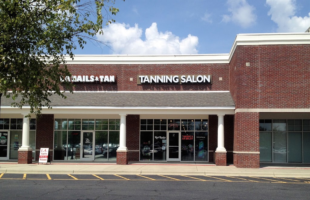 Hot Rocks Tanning & Boutique 27310