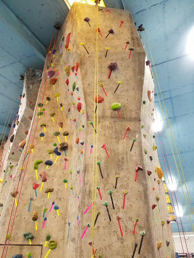Gym «The Gravity Vault - Indoor Rock Gym», reviews and photos, 107 Pleasant Ave, Upper Saddle River, NJ 07458, USA